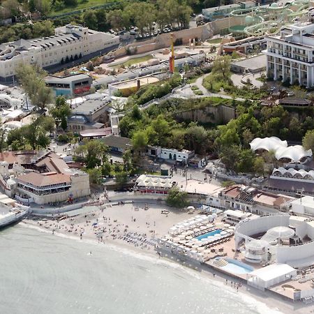 Аркадия Студия С Балконом Частичный Вид Моря Первая Линия От Моря Odessa Extérieur photo
